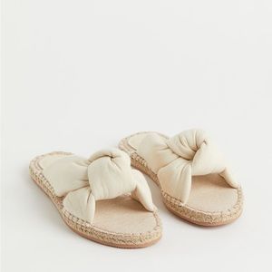 Knot Sandals
